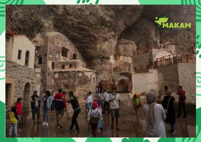 برنامج طرابزون 8 ايام