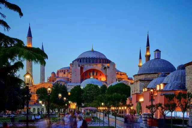 برنامج شهر العسل في اسطنبول