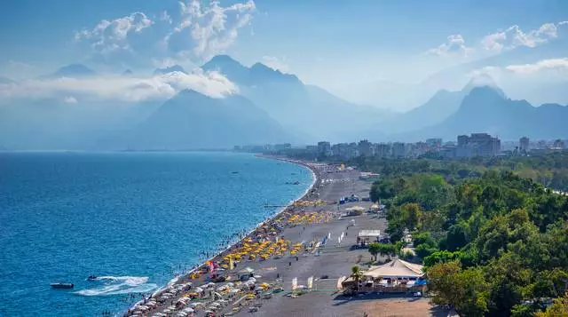 برنامج سياحي اسطنبول انطاليا طرابزون